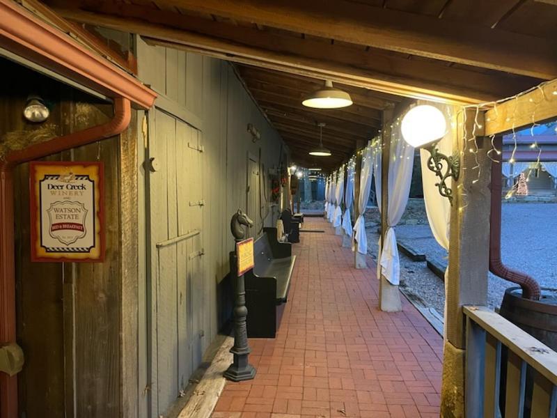 Watson Estate Bnb & Deer Creek Winery Uniontown Extérieur photo